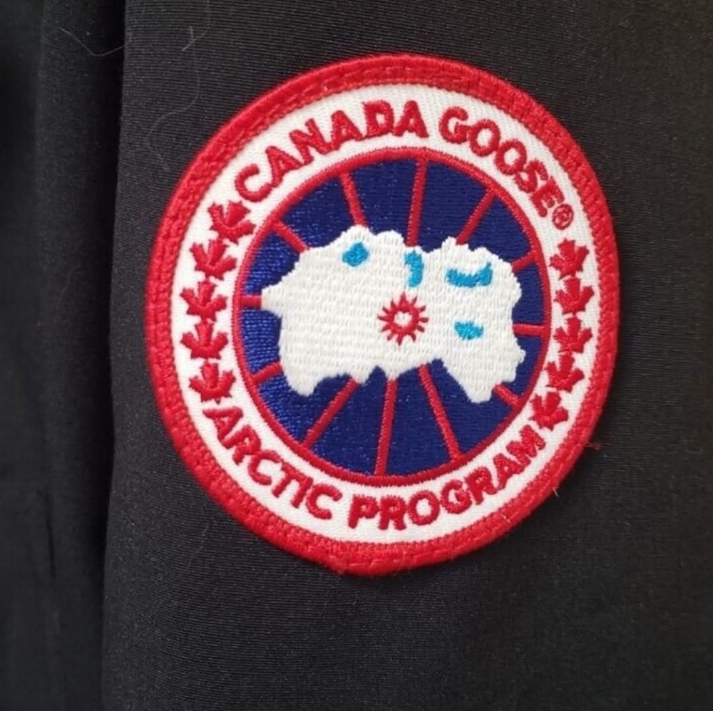 Canada Goose Trillium Parka With Fur Size XL - Picture 8 of 17